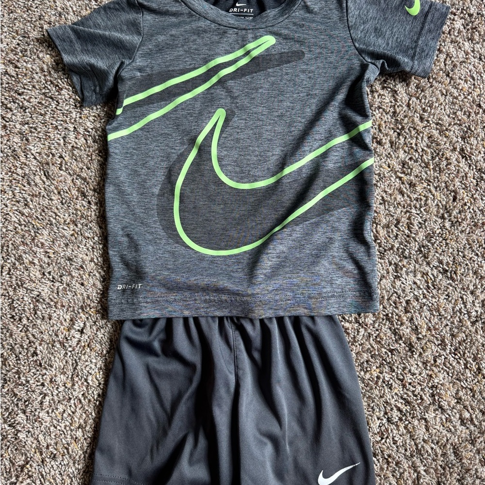 Nike Charcoal and Lime Dri-FIT Active Set